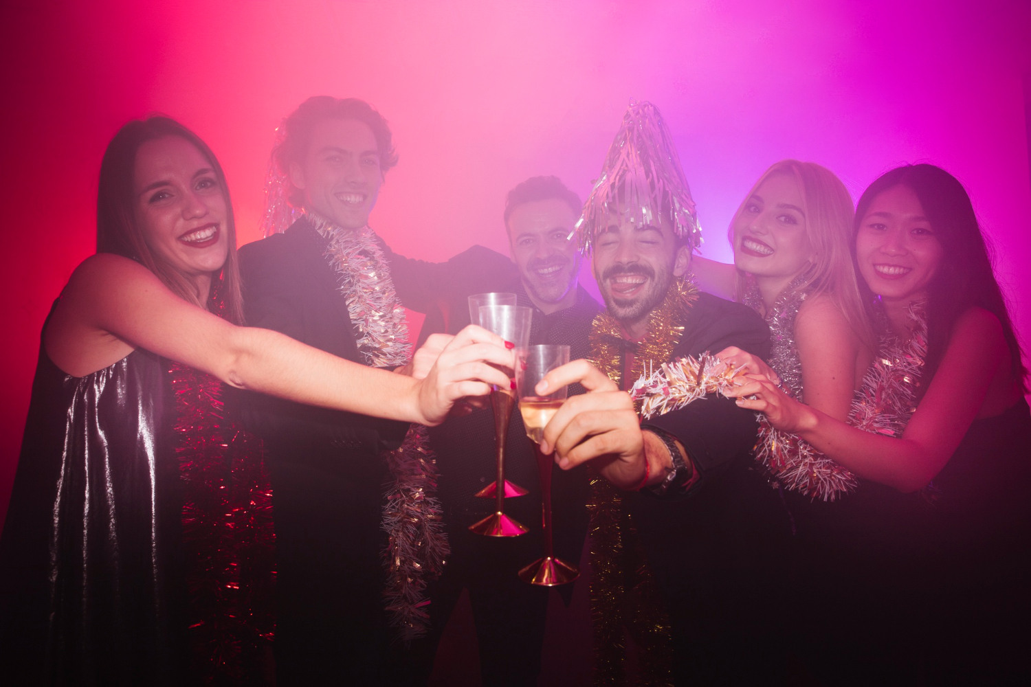 Filipino nightclub near me in Dubai with live music and vibrant nightlife atmosphere